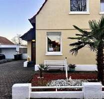 Gepflegte Doppelhaushälfte mit Garten in beliebter Lage - Troisdorf