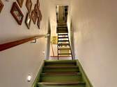 Treppenaufgang ins Ober- und Dachgeschoss - 