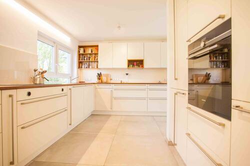 Hochwertige Küche - 5 Zimmer Doppelhaushälfte in Buckenhof