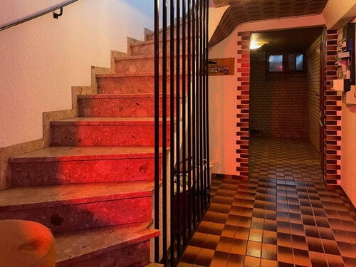 Keller-Diele – Blick v.d. Bar - 