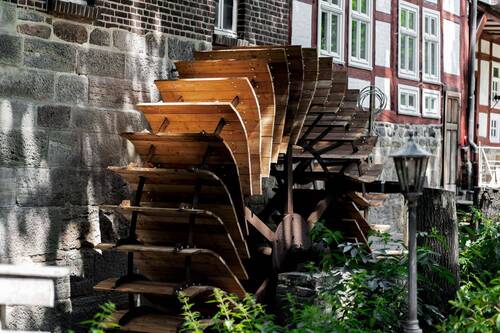 Mühlrad zur Stromproduktion - Hotel, Pension, Gasthof in Homberg zum Kaufen