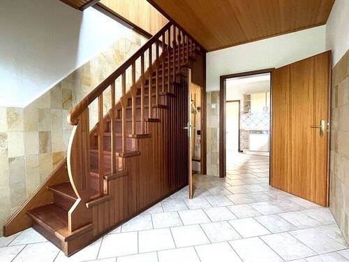 Diele - Einfamilienhaus mit 114,90 m&sup2; in Münsterdorf zum Kaufen