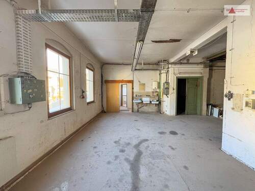 Werkstatt EG - 1 Zimmer Mehrfamilienhaus, Wohnhaus in Grünhain-Beierfeld