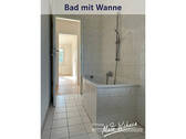 Bad mit Wanne - 