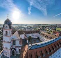 Genehmigtes Projekt für 5-Parteien-Haus- Attraktives Baugrundstück in Rohr i.NB