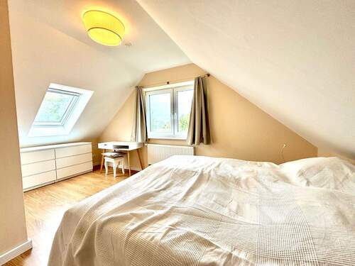 Elternschlafzimmer DG - 