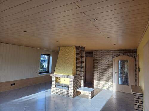 das großzügiges Wohnzimmer - 