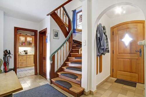 Diele EG - 4 Zimmer Einfamilienhaus zum Kaufen in Bayrischzell