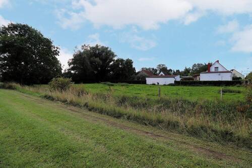 Grundstück Seitenansicht - 
