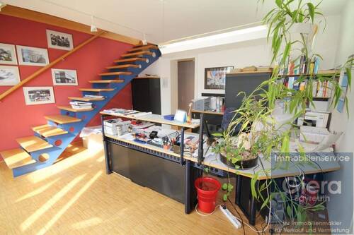 Eingangsbereich UG - Büro mit 135,00 m&sup2; in Warmensteinach zur Miete