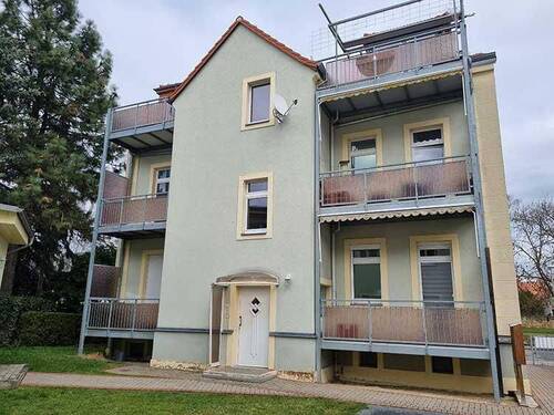 Gebäudeansicht / Rückseite - Etagenwohnung mit 53,00 m&sup2; in Dresden zur Miete
