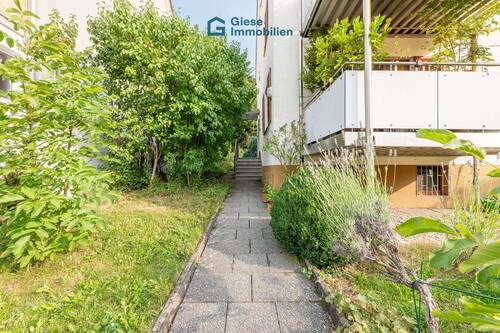 Weg zum Haus - 