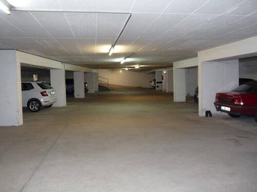 Großräumige Tiefgarage.jpg - 
