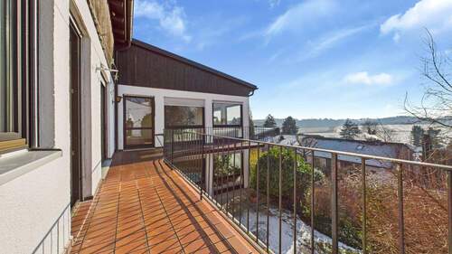 Balkon.jpg - Ein Unikat in guter Lage mit Raum für neue Ideen!