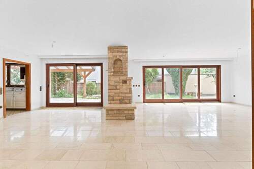 EG Wohnzimmer - 1 Zimmer Mehrfamilienhaus, Wohnhaus zum Kaufen in Bönnigheim