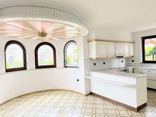 EG Wohnküche - Mehrfamilienhaus, Wohnhaus mit 320,00 m&sup2; in Bönnigheim zum Kaufen