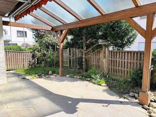 EG überdachte Terrasse - 