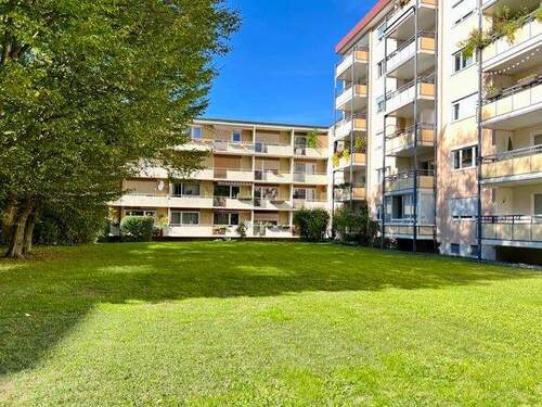 Bild 2 - 4 Zimmer Etagenwohnung zum Kaufen in Freiburg im Breisgau / Betzenhausen