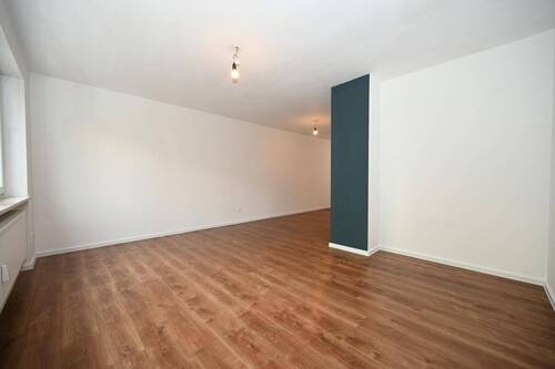 Der Wohnbereich - Etagenwohnung mit 56,00 m&sup2; in Neumarkt zum Kaufen