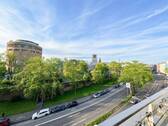 Terrasse mit Domblick - Einzigartiger Domblick: Helle Stadtwohnung mit kölschem Lebensgefühl