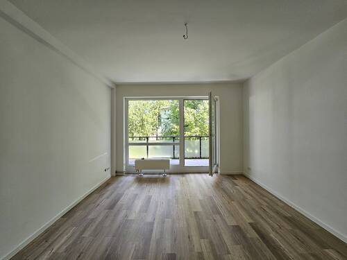 Wohnzimmer - 2 Zimmer Etagenwohnung zum Kaufen in Berlin