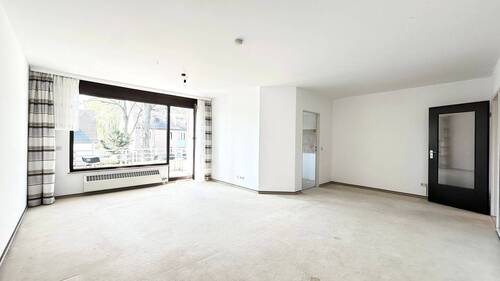 Ist-Zustand - 15 Min. in die Innenstadt, 280 € HG! Traumwohnung auf 81 m2, 3 Z., Süd-Balkon + XL-Garage uvm.