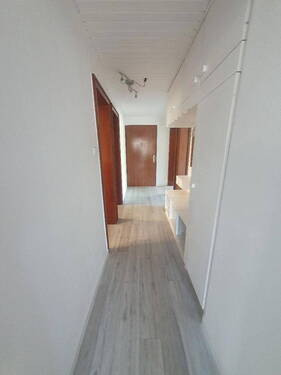 Flur - 3 Zimmer Etagenwohnung zur Miete in Frammersbach