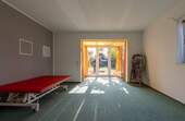 Wohnzimmer Einliegerwohnung - Einfamilienhaus mit 160,30 m² in Wetzen zum Kaufen