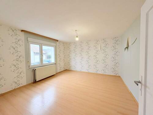 Esszimmer (EG) - Einfamilienhaus mit 135,90 m&sup2; in Ebsdorfergrund / Dreihausen zum Kaufen