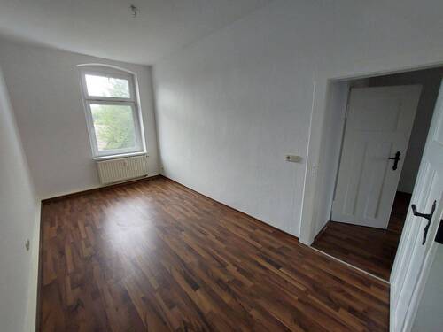das Schlafzimmer - Etagenwohnung mit 43,70 m² in Roßwein zur Miete
