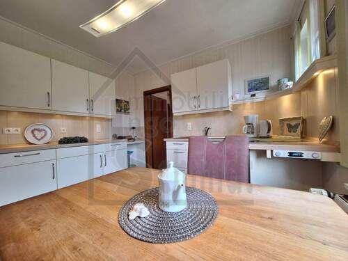 Küche - 4 Zimmer Einfamilienhaus zum Kaufen in Weener