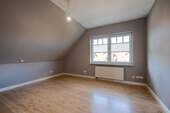 Zimmer 2 - 