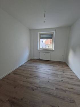 Arbeitszimmer oder Kinderzimmer - 3- Zimmer mit 75,00 m&sup2; in Höchstadt a.d.Aisch zur Miete