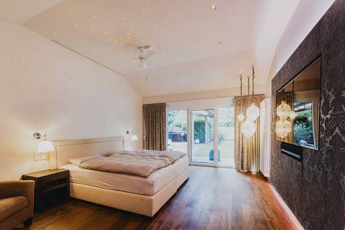 Schlafzimmer EG - 