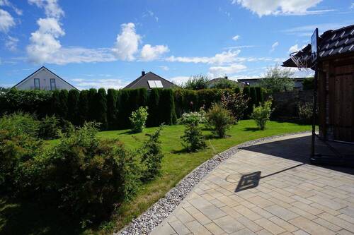 Garten links vom NG.JPG - 