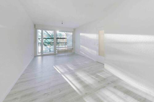 Wohnzimmer_ - 3 Zimmer Einfamilienhaus zum Kaufen in Leverkusen