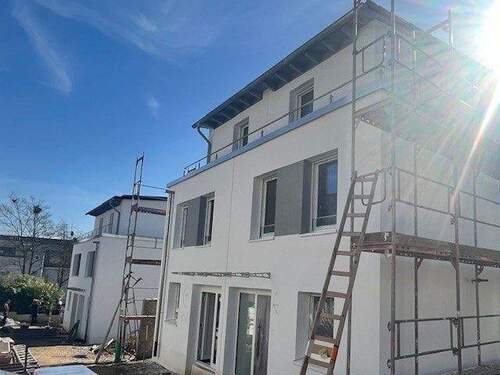 1 - 5 Zimmer Reihenendhaus in Solingen