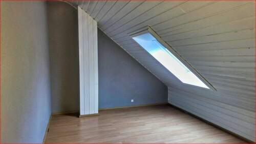 Zimmer Dachgeschoss rechts - 