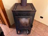 einer von zwei Kaminöfen - 
