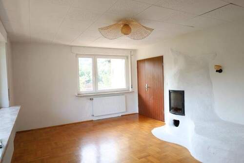 Wohnzimmer - 5 Zimmer Doppelhaushälfte zum Kaufen in Balingen