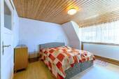 Haus Sulzbach Schlafzimer DG - 