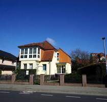 Ein Einfamilienhaus mit derzeitiger Arztpraxis, auch als Zweifamilienhaus nutzbar - Birkenwerder