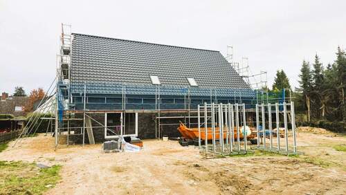 Front - Tolle Neubau-DHH. Entscheiden Sie zwischen DIN-Wohnfläche 130 m² oder 155 m².