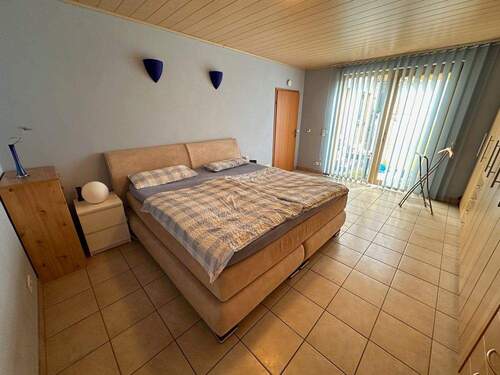 Schlafzimmer UG - 