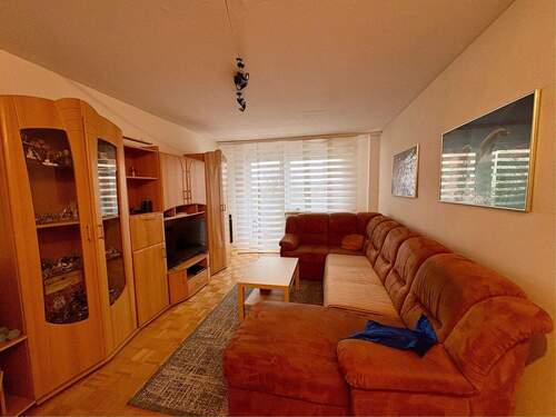 Wohnen mit Blick Richtung Balkon - 2 Zimmer Etagenwohnung in Erlangen