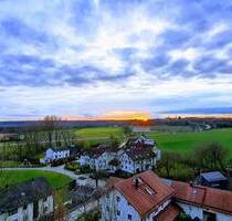 Bezugsfrei! Große 5-Zimmer-Eigentumswohnung in neuem 3 Parteienhaus - Luft-Wärme-Hzg. mit BergblickWeitblick bei München in Mühldorf am Inn - Mühldorf a.Inn Altmühldorf