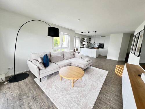 Wohnzimmer - 3-Zimmer-Wohnung mit gehobener Ausstattung in Holzgerlingen