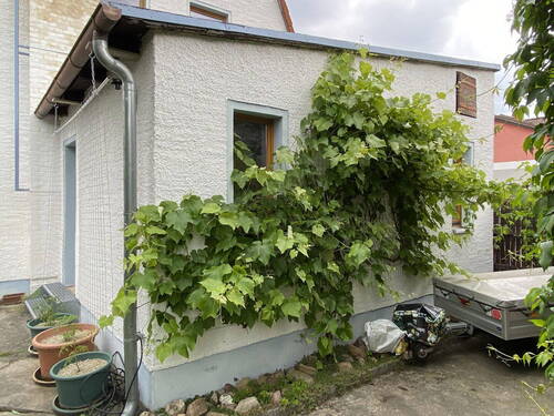 Hauswirtschaftsraum, Hofseite - 1 Zimmer Einfamilienhaus in Buckow/Ortsteil Waldsieversdorf