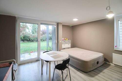 Wohnzimmer - 2 Zimmer Etagenwohnung zum Kaufen in Kabelsketal