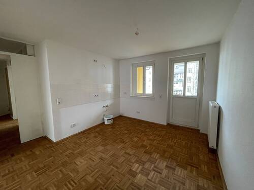 Küche.JPG - Etagenwohnung mit 71,00 m² in Chemnitz zur Miete